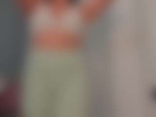 Live cam show with BrookeMiller - Bikini on CamwithHer