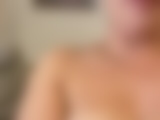 Live cam show with evalogan24 - Facial on xplaylive.com