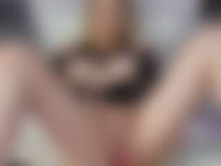 Live cam show with MishelleB - Fingerass on SinfulBabes