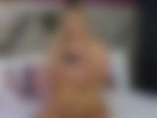 Live cam show with MishelleB - Fingerass on hrnylive.com