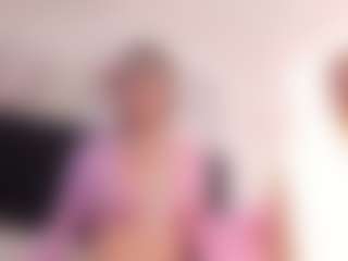 Live cam show with Scarleet - Rubia on live18s.com