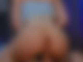 Zelda11's Live Sex Cam Show