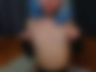 Live cam show with Zelda11 - Average on SpankPalCams