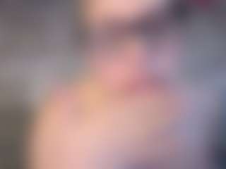 Live cam show with EvaWelly - Blow on xfollow cams