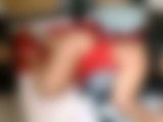 Thickassophiasquirtsのライブセックスチャットショー