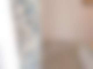 18perfecttits's Live Sex Cam Show