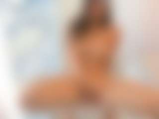 18perfecttits's Live Sex Cam Show