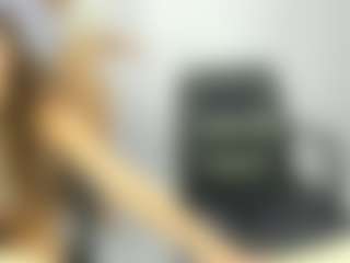 18perfecttits's Live Sex Cam Show