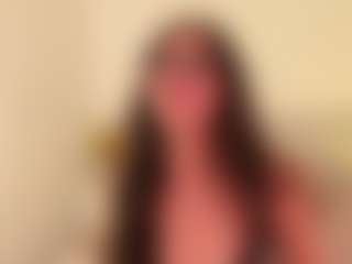 riley-bensongh's Live Sex Cam Show