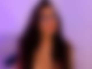 riley-bensongh's Live Sex Cam Show