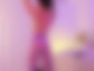 riley-bensongh's Live Sex Cam Show