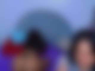Live-Cam-Show mit alice-fox26 - Strip auf Camsoda