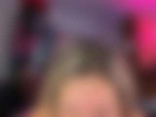 JuiceyGash's Live Sex Cam Show