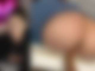 Live cam show with KylieSweet1 - Living Room on Dolls Live