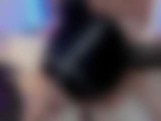 Live cam show with Karol-page - Butt Plug on Fit Hotties