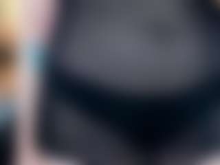 Live cam show with Linda - Doggy on Dare Cams
