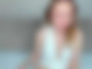 Live cam show with Linda - Gray Eyes on sexylive.show