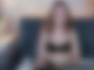 Live cam show with Linda - Doggy on SmokeAndPoke