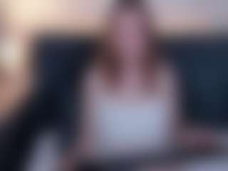 Live cam show with Linda - Gray Eyes on Camsoda