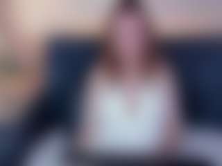 Live cam show with Linda - Legs on CamClone