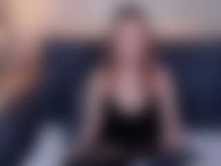 Live cam show with Linda - Body Massage on studioflirtlive.com
