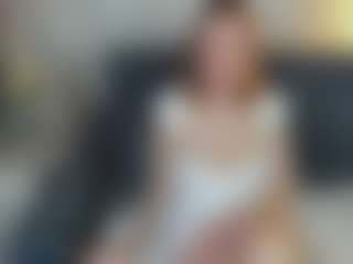 Live cam show with Linda - Ass Clapping on CamClone