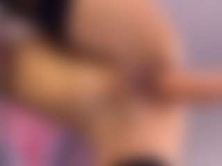 Live cam show with Crystallana - Middle Aged on madthumbs