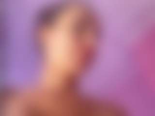 Live cam show with Crystallana - Wife on Camsoda