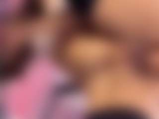 Live cam show with Crystallana - Wife on Gym Cam Girls