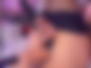 Live cam show with Crystallana - Longhair on sexylive.show