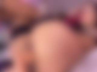 Live cam show with Crystallana - Wife on Camsoda