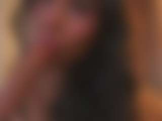 Live cam show with Soyalanaa - Athletic Public on iamadamtest123.com