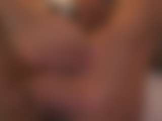 Live cam show with Soyalanaa - Squirt on Camsoda