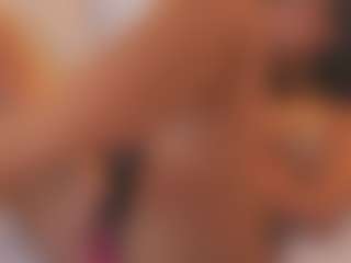 Live cam show with Soyalanaa - Athletic Bedroom on Camsoda