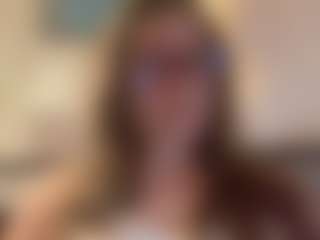 Live cam show with Pantiesofthefae - Teasing on SmokeAndPoke