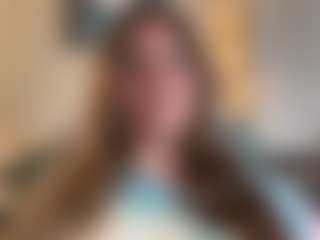 Live cam show with Pantiesofthefae - Teasing on CSO-WL