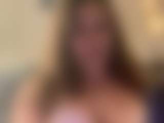 Live cam show with Pantiesofthefae - Public Brown Hair on Hubzter Live