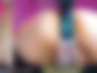 Live cam show with Miss Pawi - Machine on Camming Site