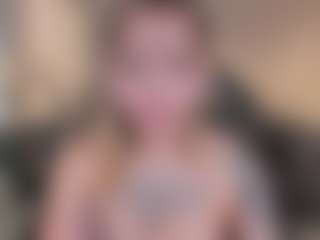 Live cam show with MollySunders - Big Ass on Dare Cams
