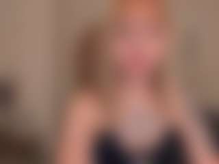 Live cam show with MollySunders - Bikini on Gym Cam Girls