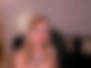 MollySunders's Live Sex Cam Show