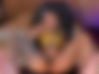 Live cam show with MollySunders - Blonde Hair on Camsoda