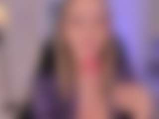 Live cam show with MollySunders - Thong on Big Tits