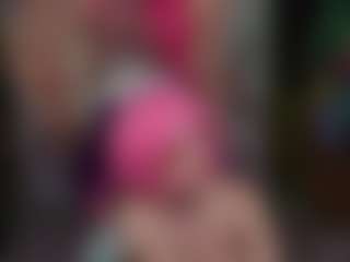 Live cam show with Saramoon97 - Small Ass on Cam Slut