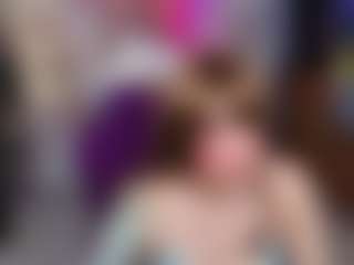 Live cam show with Saramoon97 - Skinny on dropp.cam