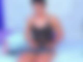 EmmyFoxx's Live Sex Cam Show