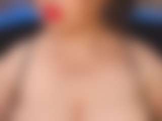 Live cam show with YourBustyKatty - Lips on Nude Live Now