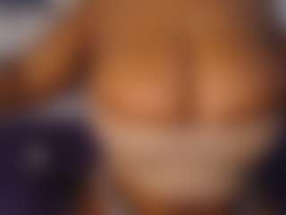 aurora's Live Sex Cam Show