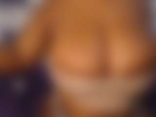 aurora's Live Sex Cam Show