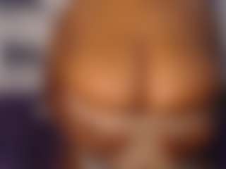 aurora's Live Sex Cam Show